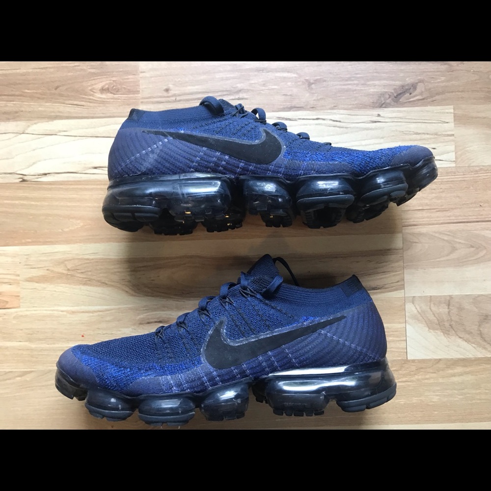 Nike Mens' Air VaporMax Flyknit running shoes